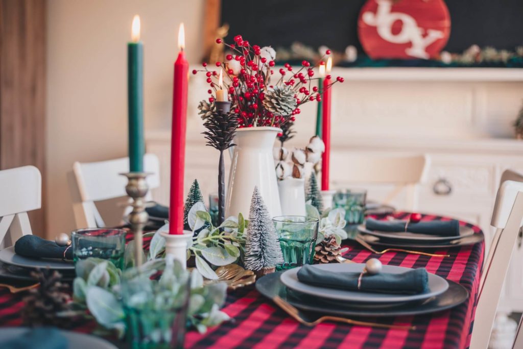 Having a minimalist Christmas means simplifying your commitments as much as you can. 