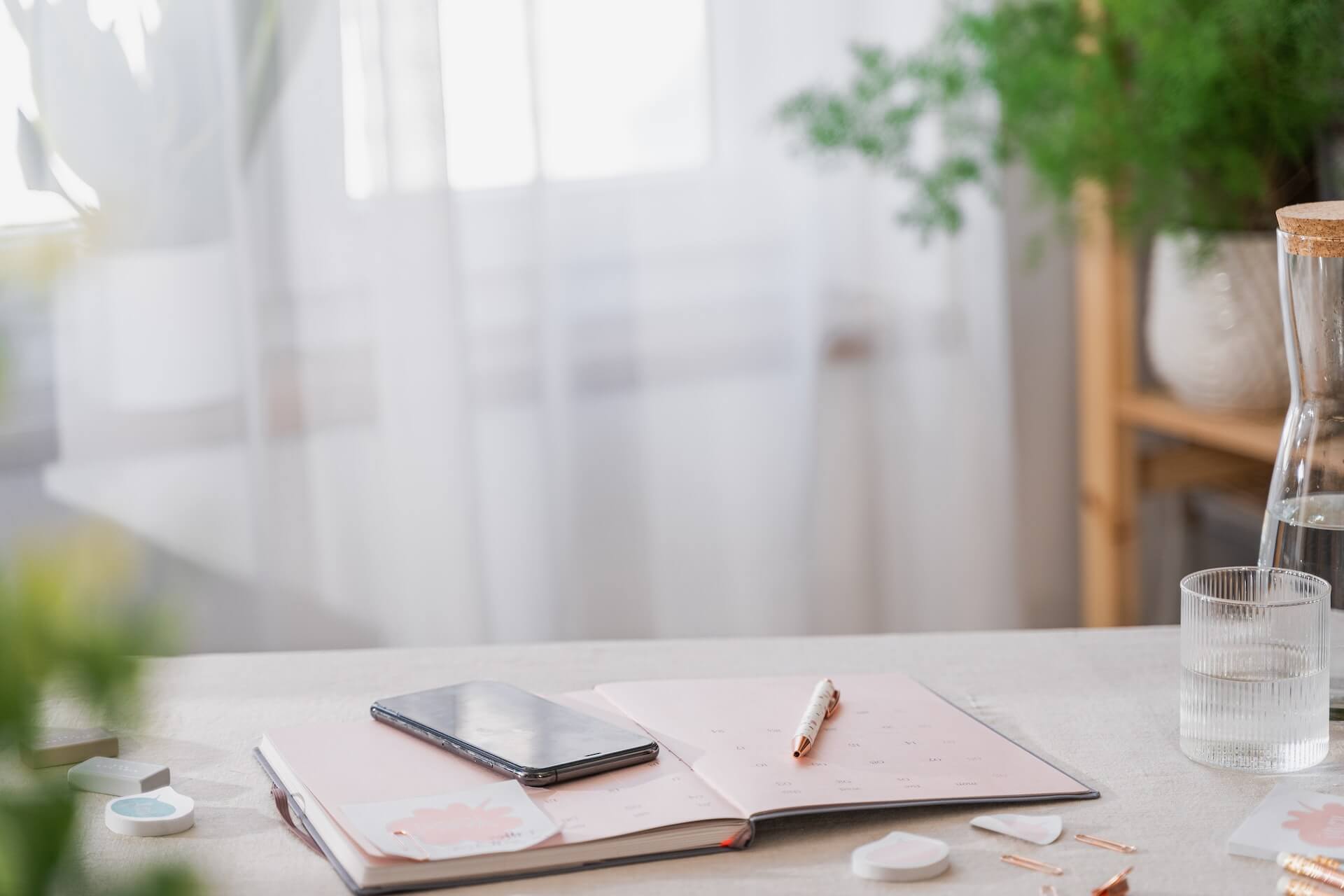 Mental Minimalism: Brilliant Tips To Declutter Your Mind - Green With Less